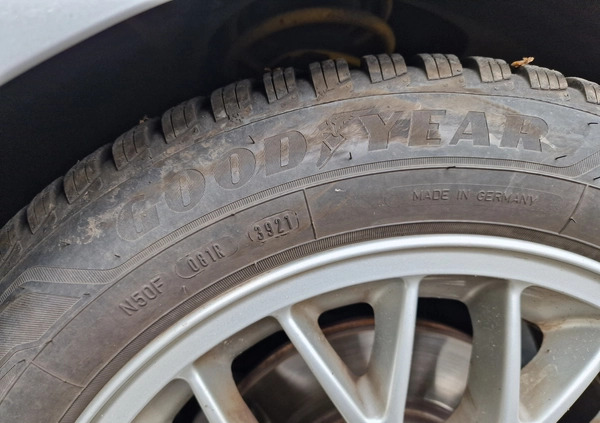 BMW Seria 3 cena 19800 przebieg: 132000, rok produkcji 2000 z Poznań małe 704
